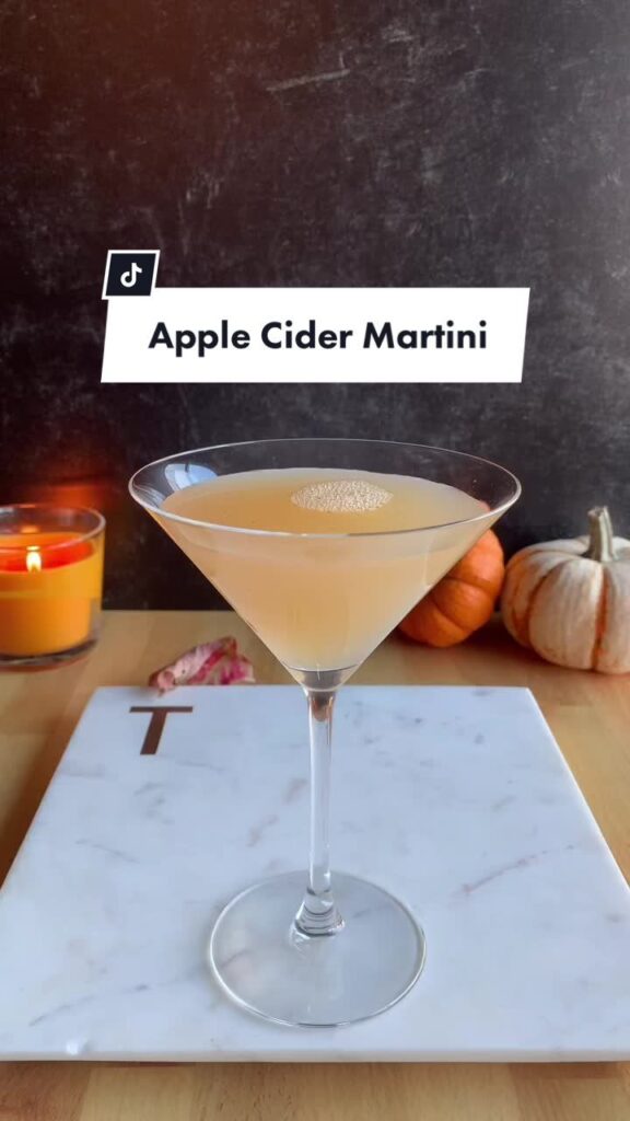 Image of a apple cider martini from TikTok.